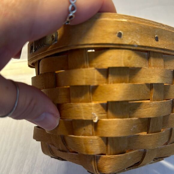 Vintage Longaberger Basket Key Holder Door Hanger Wall Hanger 4” x4” - Picture 6 of 7